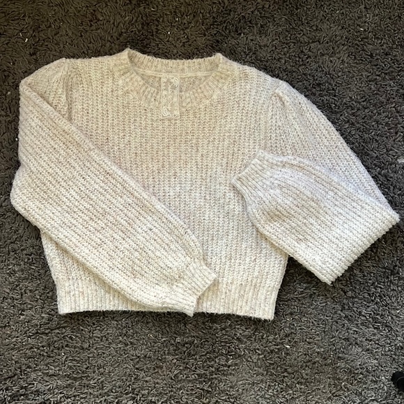 Sadie & Sage Sweaters - Sadie & Sage Crop Sweater